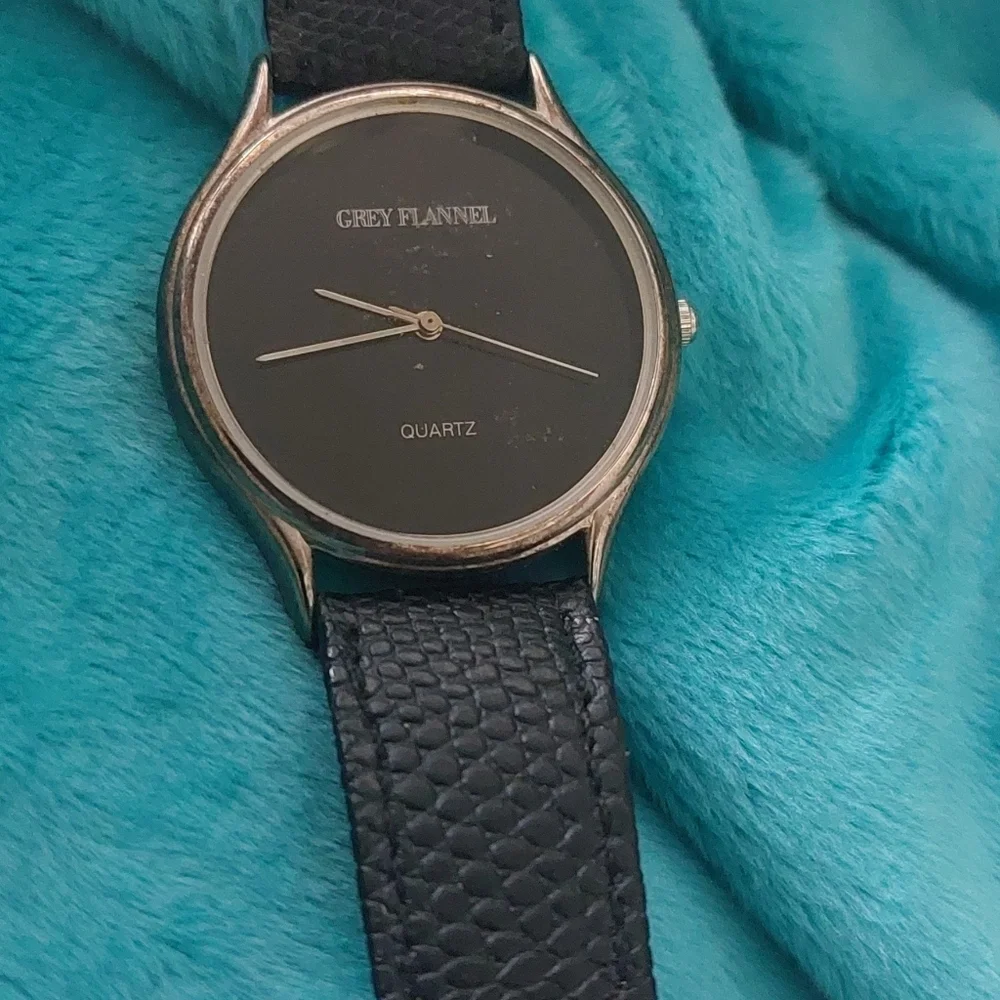 Grey Flannel Mens Quartz Black Wrist Watch, Estate Jewelry